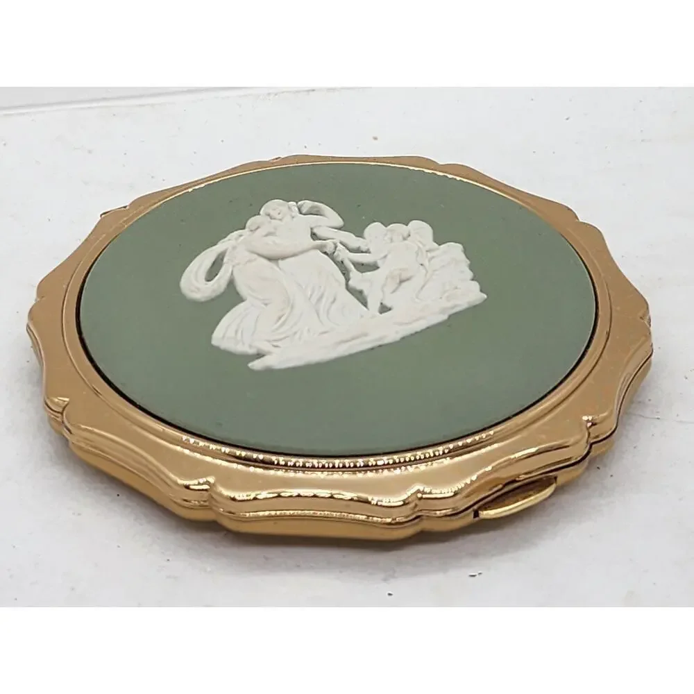 Vintage Stratton Wedgwood Jasperware Cameo Powder Compact England NEW NOS Unused